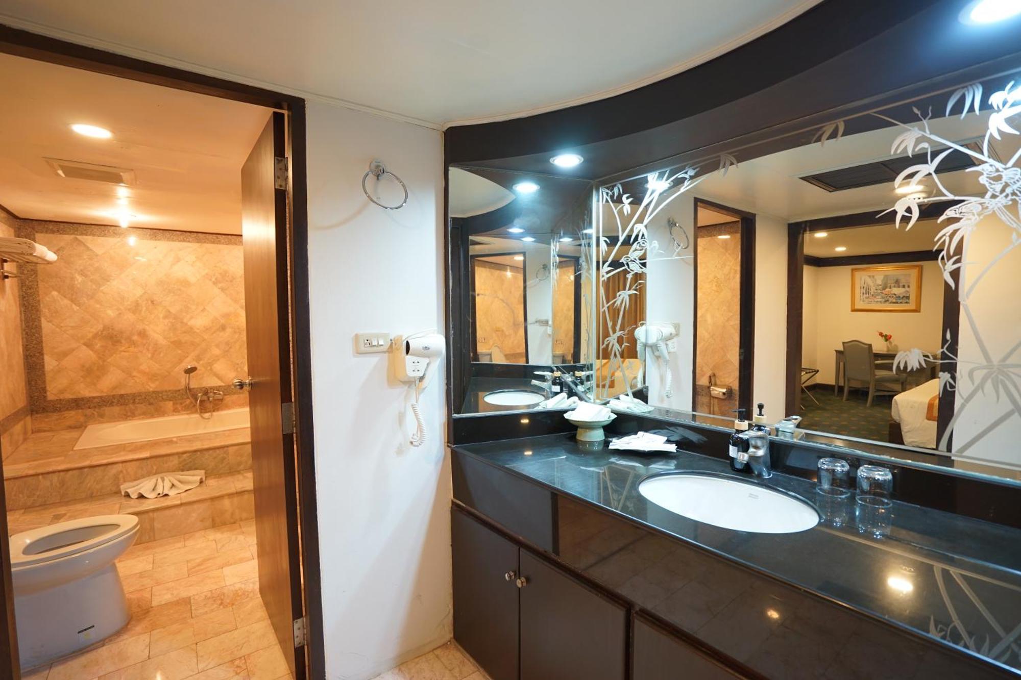 King Park Avenue Hotel Bangkok Ngoại thất bức ảnh